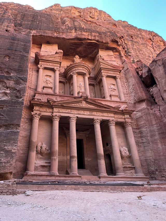 MUST SEE 7 Wonders of the World - Ancient PETRA city