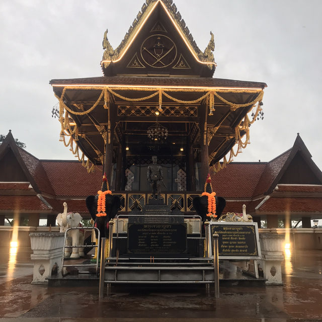 ศาลสมเด็จพระนเรศวรมหาราช เมืองหนองบัวลำภู