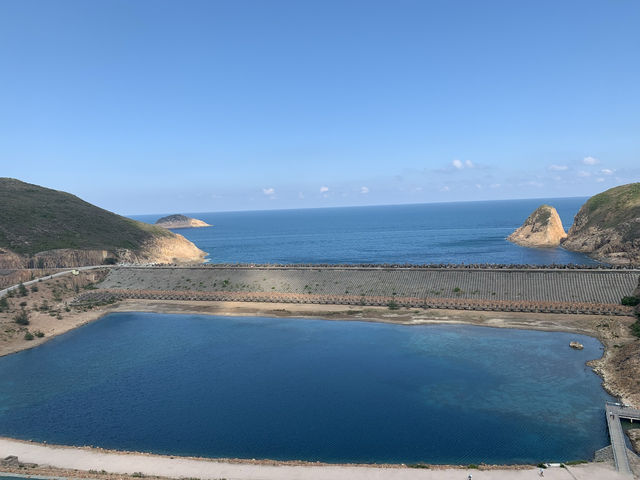 水面波光粼粼 萬宜水庫的戶外之旅