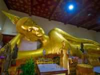 เที่ยวไหว้องค์พระปฐมเจดีย์