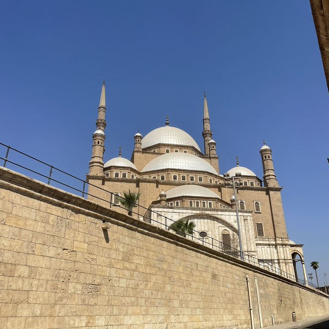 【綺麗で壮大】カイロにあるモスク🇪🇬