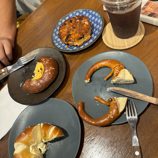 OHU  Bakery, Chiangmai 🤎🐌 
