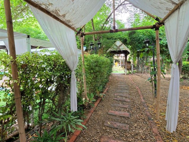 The Antique Riverside ริมน้ำ แม่กลอง ราชบุรี 
