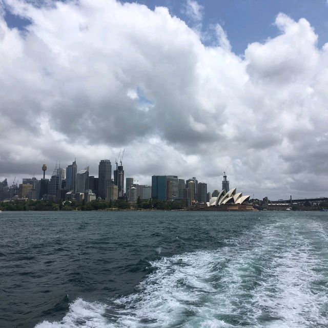 Sydney Splendor: Discovering the Charm of Australia's Iconic City