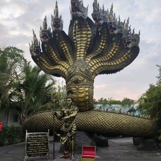 หมู่บ้านนาคา ปราสาทพ่อปู่ศรีสุทโธ