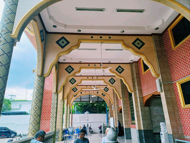 泰國芭提雅Masjid Darul Ibadah藍色清真寺，當地人文景觀，適合打卡拍照📸發呆冥想好去處