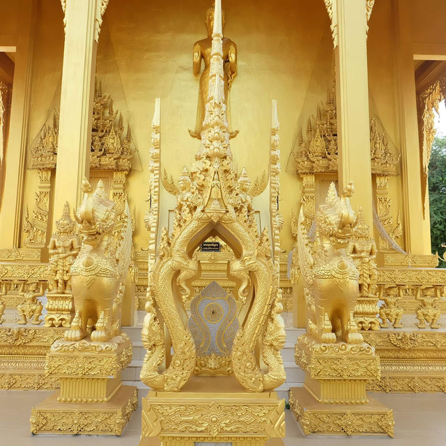 วัดปากน้ำโจ้โล้ วัดสวยสีทองอร่าม