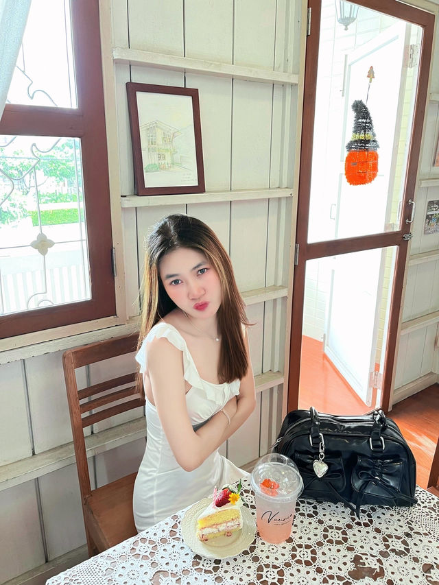 Narisa Cafe & Creative Space🎨
