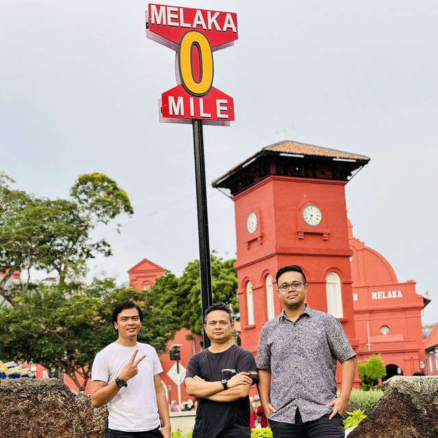 Discovering Historical Stadthuys Melaka!