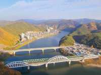 Take a glimpse of the serene beauty at Mancheonha Skywalk