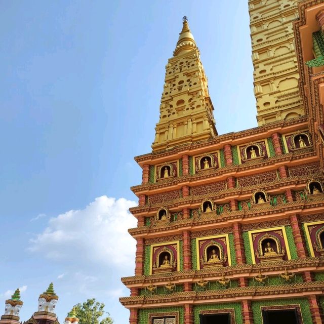 วัดมหาธาตุวชิรมงคล (วัดบางโทง)  จ.กระบี่