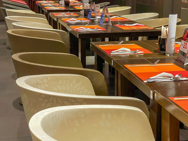 บุฟเฟต์มื้อเย็น ที่  S31 Sukhumvit Hotel