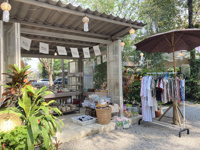 ตลาดสุดชิค “กาดต๋องตึง” เชียงใหม่
