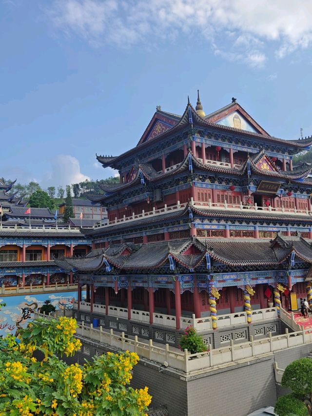 🚗 韶關. 東華禪寺+三聖洞