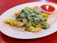 曼谷唐人街的在地小吃蚵仔煎：Nai Mong Hoi Thod