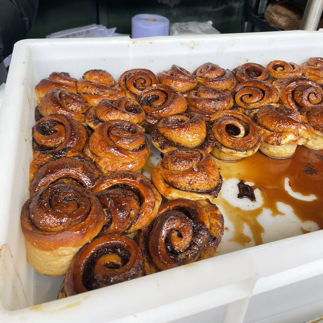 【ロンドン】並んででも食べたい大人気のパン屋！🇬🇧🥐