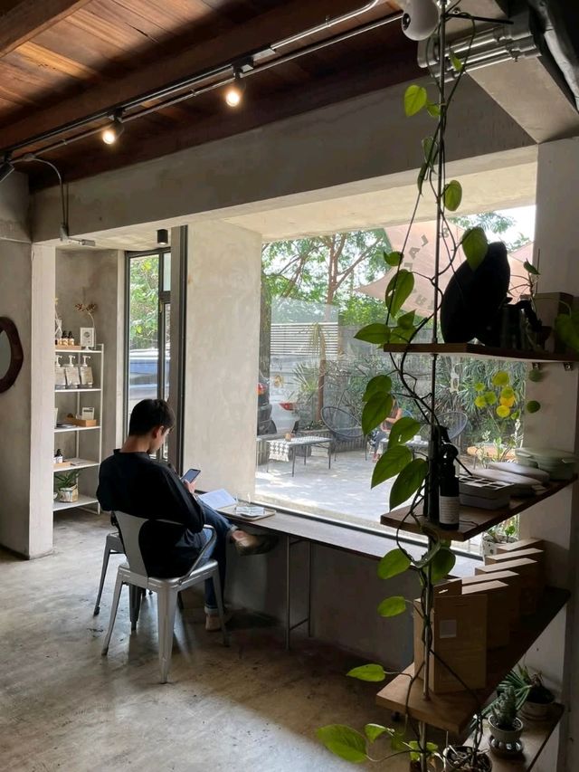 Laliart coffee อารีย์ 10