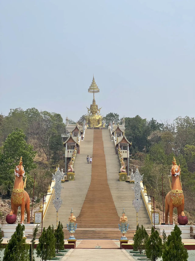 สักการะรอยพระพุทธบาท เสริมสิริมงคล