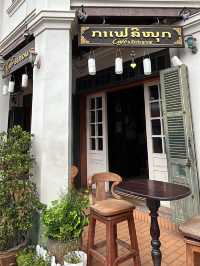 คาเฟ่มูดดี สไตล์ยุโรป ใจกลางหลวงพระบาง🍸