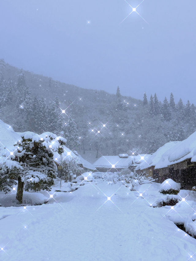 大內宿被雪覆蓋的太美