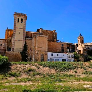 Requena is 68 kilometers from Valencia. It was an important strategic enclave during the Middle Ages, and its old town has been declared a cultural property.