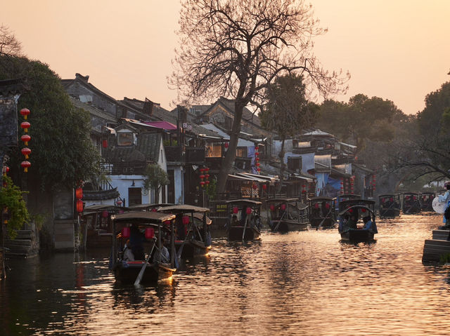 Golden Hour in Xitang: Chasing the Perfect Sunset on the Canals Golden Hour in Xitang: Chasing the Perfect Sunset on the Canals