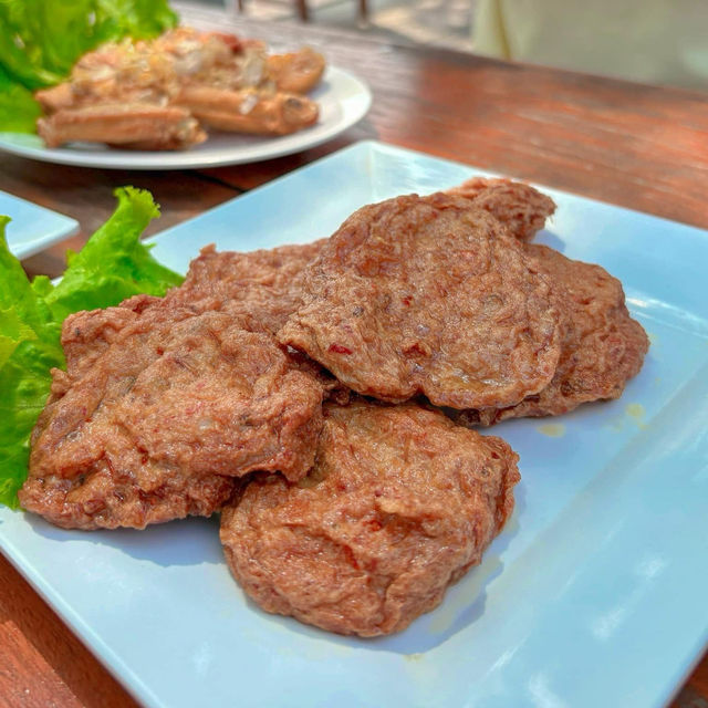 ริมตลิ่งคาเฟ่ อยุธยา