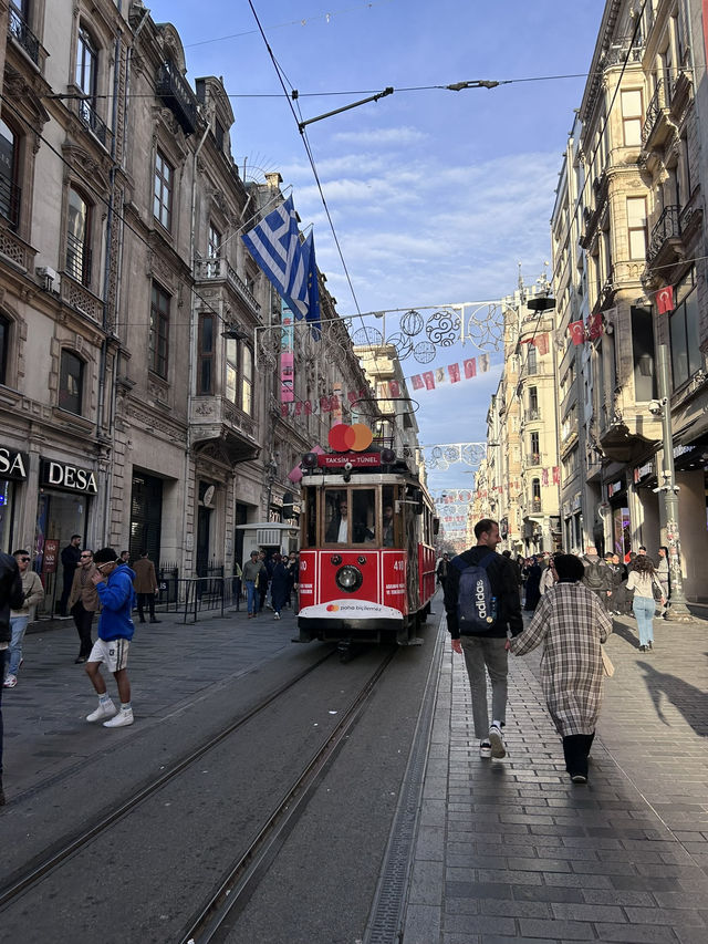 【トルコ】　イスタンブールの若者の中心地