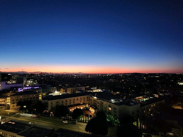 [🇺🇸ロサンゼルス]ビバリーヒルズの夕焼けと夜景: 美しい景色を堪能