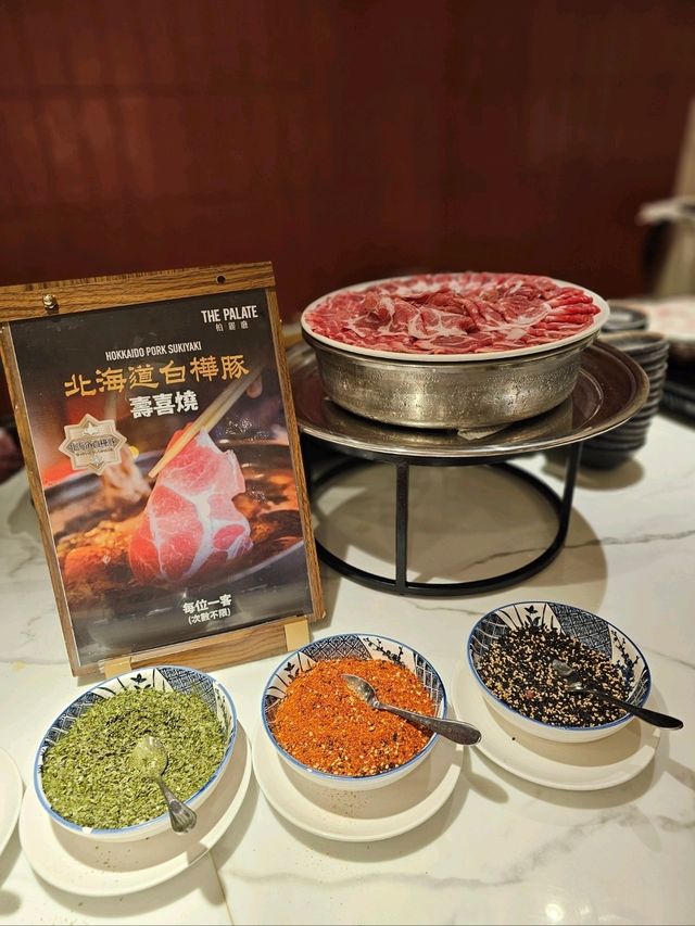 近距離睇師傅即割日本藍鰭吞拿魚