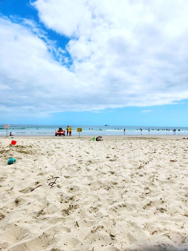 🇦🇺 Popular Beach in Byron Bay, Australia