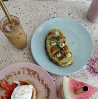 Fun place for breakfast and brunch