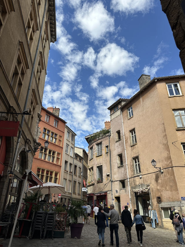 Lyon(ลียง) 