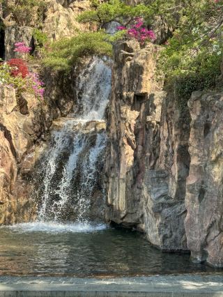 Urban Waterfall: A Refreshing Spot to Visit