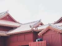 ปราสาทชูริ สีแดง okinawa