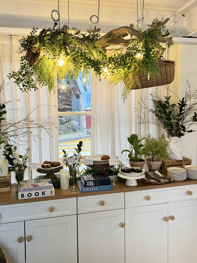 The Cutest Café by the Sea in Busan – Picture-Perfect & Peaceful