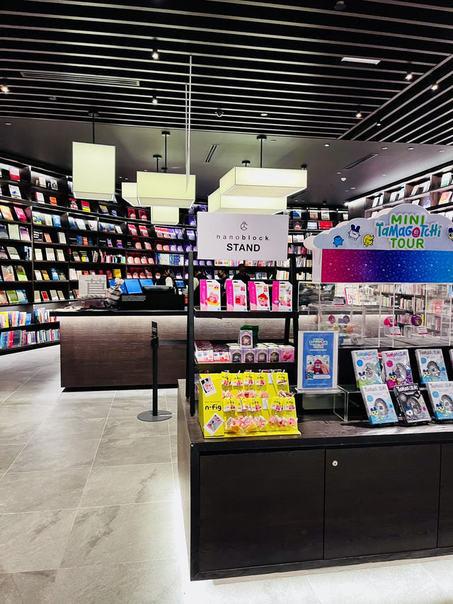 Tsutaya Books at Pavilion Bukit Jalil: KL’s Most Beautiful and Instagrammable Bookstore