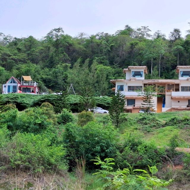 บ้านฟาร์มรัก​ แก่งกระจาน