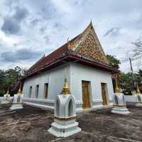 สักการะหลวงพ่อโชติ และชมอุโบสถสมัยอยุธยา