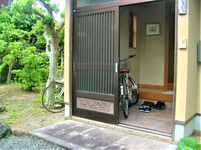 Uwajima – Pearl Ports, Samurai Traces, and Sacred Cliffs