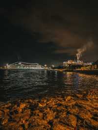 Night Breeze & Ocean Lights: A Quiet Escape at Penang’s Esplanade Sea Wall