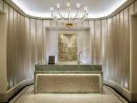 The Bellagio Hotel – Vegas Elegance in Full Bloom