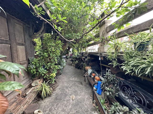 ระเบียงริมน้ำ เพชรบุรี
