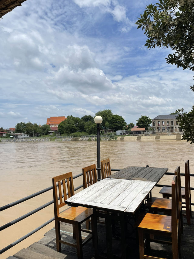ร้านลับอยุธยา บรรยากาศดี ติดริมแม่น้ำเจ้าพระยา 