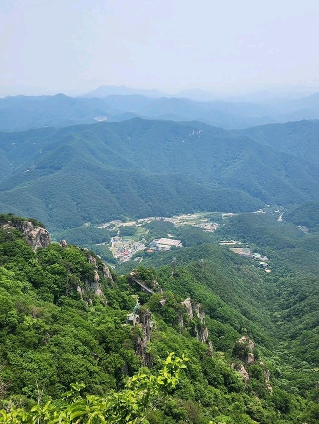 Suspension Bridges & Leg Day at Daedunsan