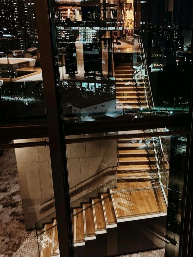 💎 Waldorf Astoria Osaka – Pure Elegance in the Heart of the City 🏙️✨