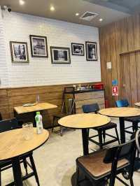 จิบกาแฟรอไฟลต์แบบชิลๆ ที่ Ritazza Cafe สนามบิน