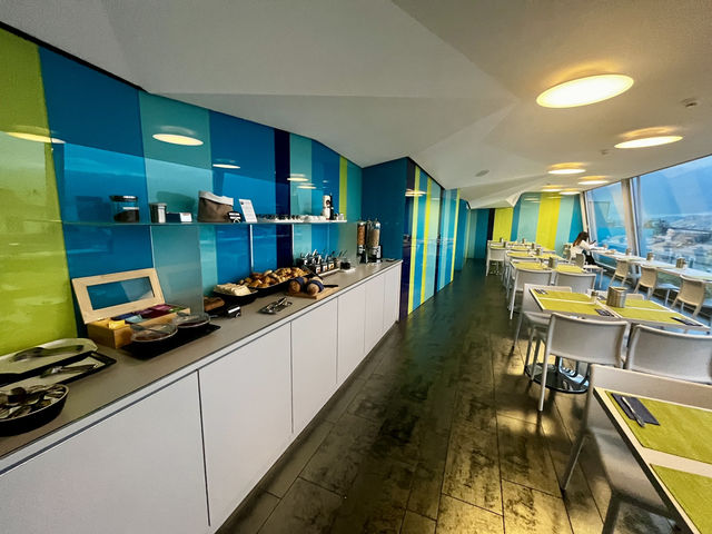 Buffet Breakfast with a View – Hotel Cristal Geneva