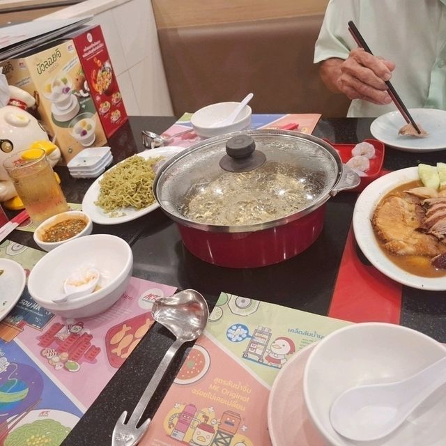 ชวนกินสุกี้ Mk สาขาหัวหินค่ะ