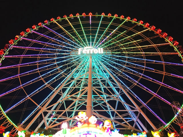 夜に行くのかおすすめ🌃キラキラした雰囲気がたまらないダナンの遊園地🎡
